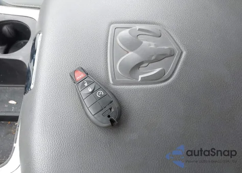 2016 Ram 1500 Lone Star z USA, uszkodzony, nr VIN 1C6RR7LT6GS211835